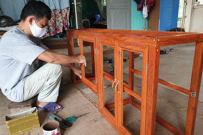 Anh Bằng là trụ cột nuôi cả gia đình 3 con nhỏ, mẹ già và cả người em trai bị tâm thần