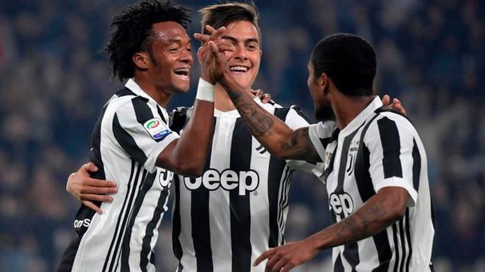 Dybala đã sát cánh với Costa từ năm 2017. Theo tiền vệ người Brazil, Dybala mới là người đồng đội hay nhất tại CLB. Ảnh: Getty Images.