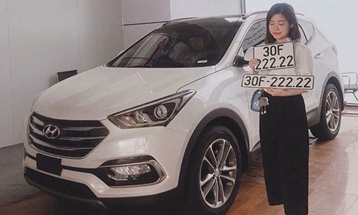  Biển số là sở hữu cá nhân, tuy nhiên chịu sự quản lý nhà nước, đấu giá xong người dân không được mang đi bán, chuyển nhượng.