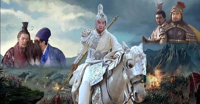 Tương truyền, sau khi qua đời, Triệu Vân từng báo mộng cho Gia Cát Lượng.