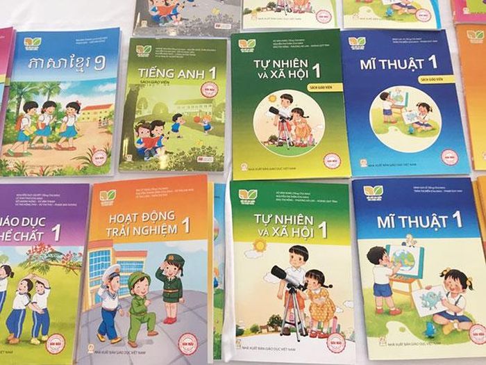Năm học mới 2020-2021, các trường sẽ lựa chọn bộ sách nào trong 5 bộ sách đã được phê duyệt?