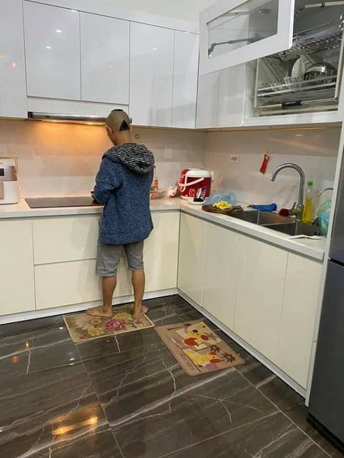 Mao Ca cho biết anh còn để một khoảng sân lớn trước nhà để phục vụ cho việc quay vlog.