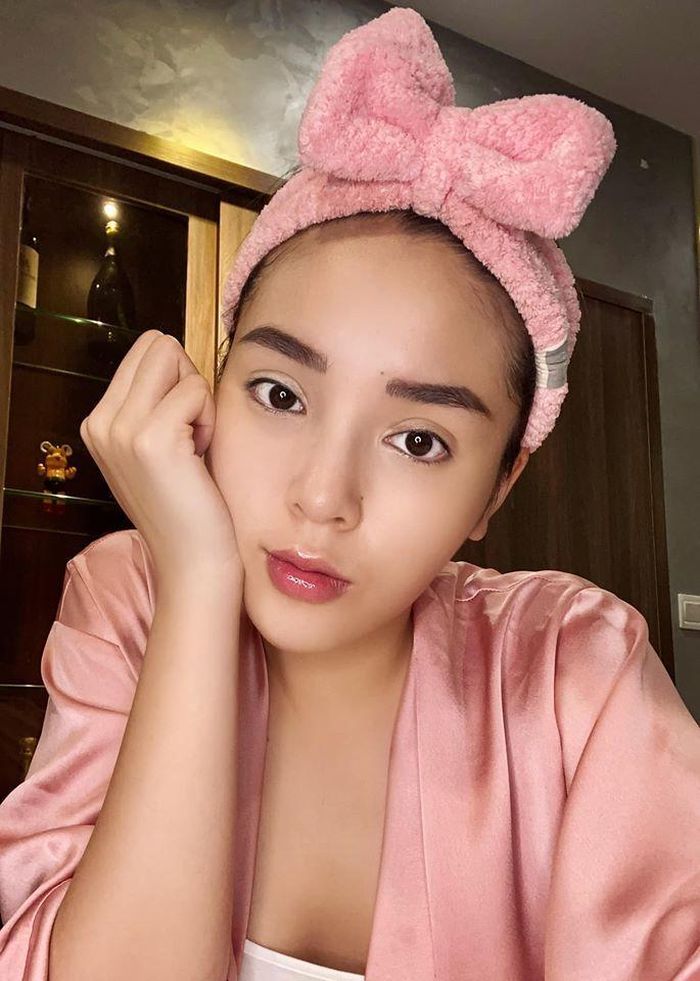 Hoa hậu Kỳ Duyên hóm hỉnh khoe điểm cô tự hào nhất trên khuôn mặt là làn da của mình.