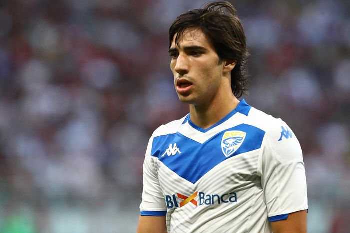 Barca muốn mua Sandro Tonali