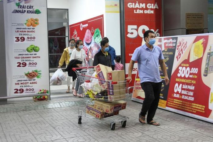 ...cũng như khi đi mua sắm ở các siêu thị