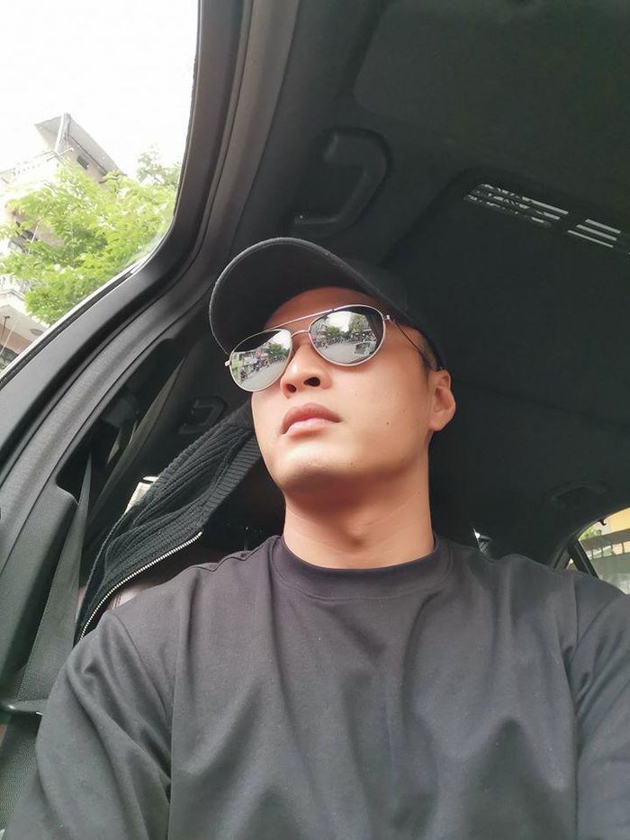Chia sẻ bức hình tăng cân trông thấy, Hồng Đăng than thở: “Có một điều mà có thể nói là luật bất thành văn: Chăm thể dục ắt sẽ ăn nhiều hơn”.