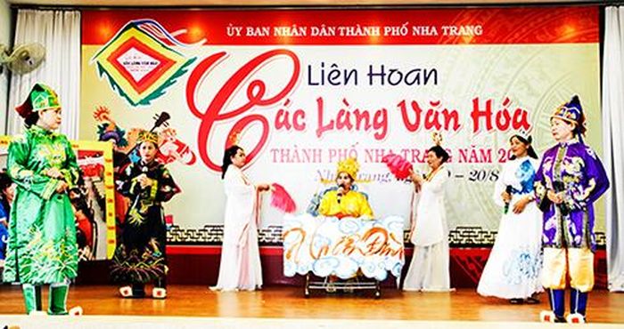  Liên hoan các làng văn hóa - một dịp để các thôn, tổ dân phố trên địa bàn TP. Nha Trang gặp gỡ, giao lưu. (Ảnh minh họa) 