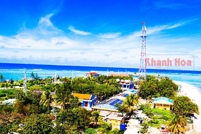 Một góc đảo Sơn Ca. 