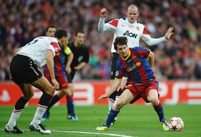  Messi không cao lớn, mạnh mẽ nhưng anh luôn là nỗi ác mộng của hàng phòng ngự các đội bóng Anh. Ảnh: Getty Images. 