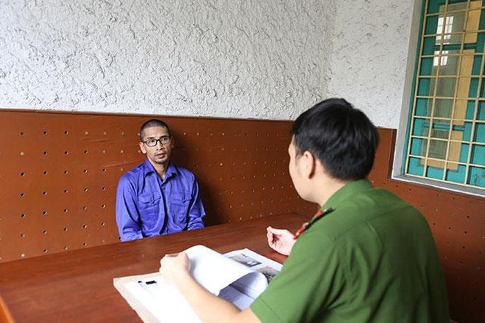 Đối tượng Vũ Hồng Hải tại cơ quan công an.