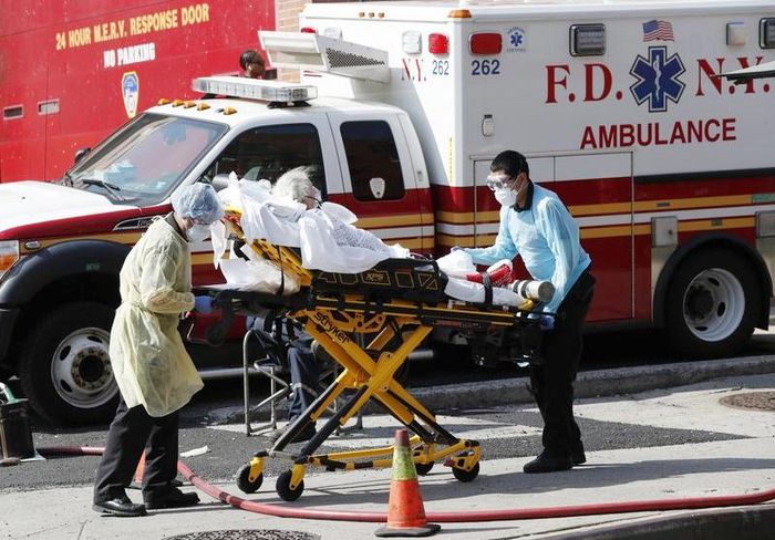 Mỹ vẫn là tâm điểm dịch Covid-19. Ảnh: New York Times.