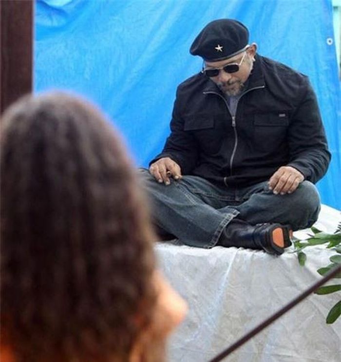 Chàng thanh niên Carlos Cabrera mong muốn được chết ở tư thế của lãnh tụ cách mạng Che Guevara vĩ đại.