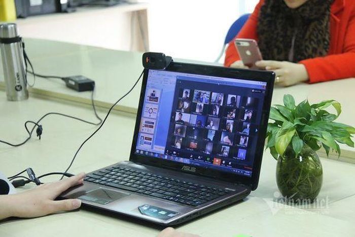 Chỉ trong 10 ngày có thể vận hành ngay đào tạo trực tuyến. Ảnh: Thanh Hùng