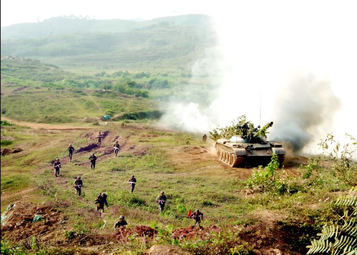  Trung đoàn 141 diễn tập hiệp đồng quân, binh chủng.