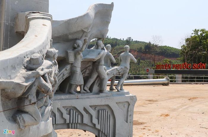  Cùng với các huyện Tây Giang, Nam Trà My (Quảng Nam), Phước Sơn là một trong 56 huyện nghèo của cả nước đang được hỗ trợ theo quy định tại Nghị quyết số 30a của Chính phủ. Ảnh: Thanh Đức. 