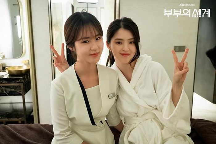 Han So Hee và Hyun Seo (Shim Eun Woo)