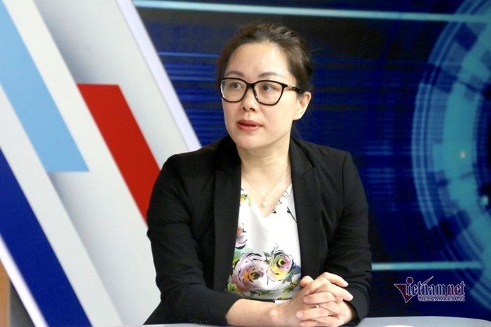 Bà Trần Thị Lan Anh, Phó Tổng Thư ký Phòng Thương mại và Công nghiệp Việt Nam, Giám đốc Văn phòng Giới sử dụng lao động.