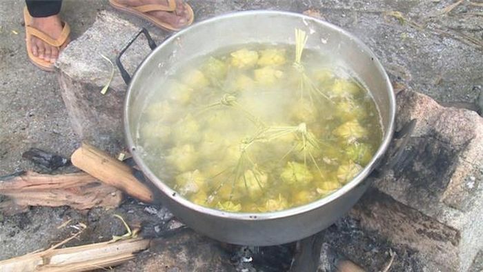 Bánh được đun trong 45 phút