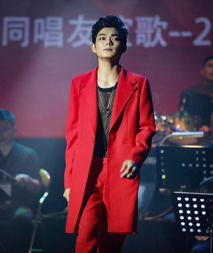 "Những người theo nghệ thuật đều phải hi sinh một phần thanh xuân, nhưng không vì thế mà tôi từ bỏ ước mơ". Ảnh: NVCC