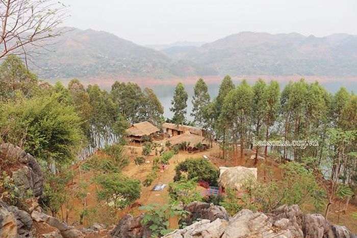 Một góc đảo Pu Dăn, xã Mường Sại (Quỳnh Nhai)