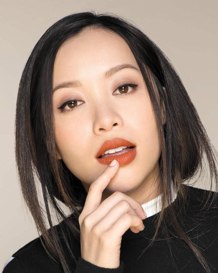 Khi đang trên đà phát triển sự nghiệp, tháng 4/2017, Michelle Phan bất ngờ thông báo dừng công việc YouTube sau hơn 10 năm gắn bó. (Ảnh: Em Cosmetics)