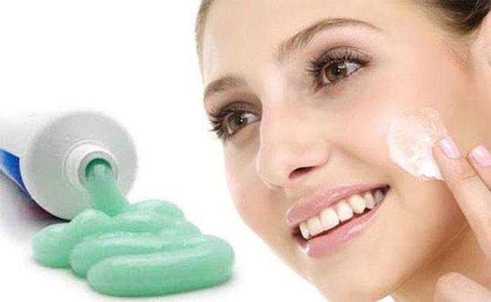 Trị mụn đầu đen