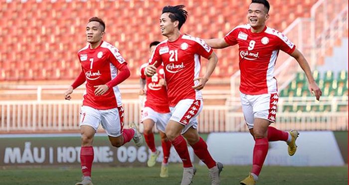Tùy từng địa phương có thể đón một tỷ lệ khán giả tới sân nhất định