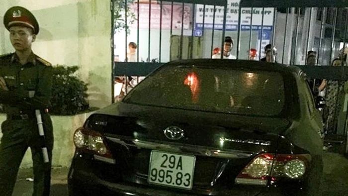 Chiếc xe ô tô gây tai nạn do ông Nguyễn Văn Điều, Trưởng ban Nội chính Tỉnh ủy Thái Bình, điều khiển gây tai nạn