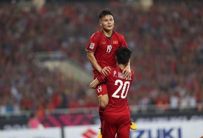 Phong độ tỏa sáng trên sân bóng đem về cho Quang Hải các hợp đồng quảng cáo béo bở.