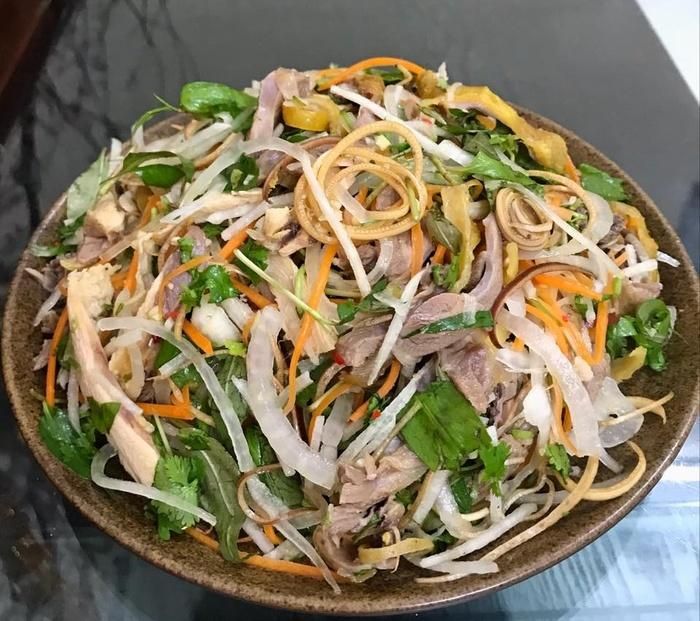 Cách làm nộm gà xé phay:
