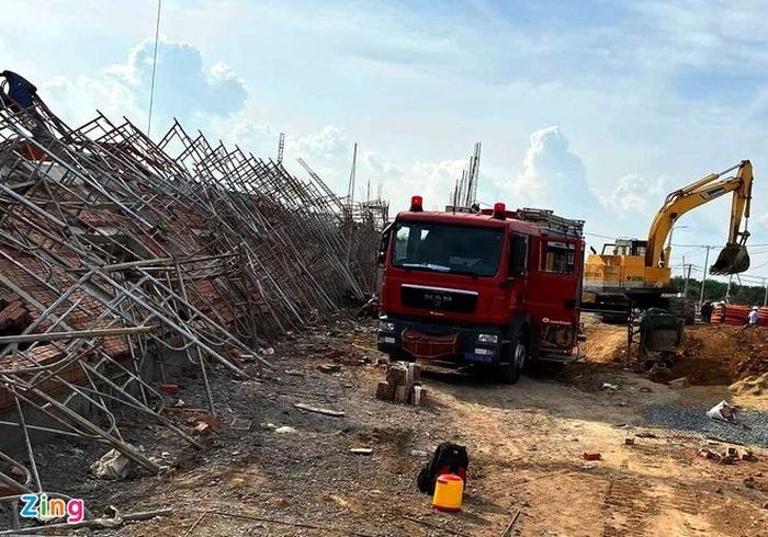 Hiện trường vụ sập công trình làm 10 người chết. Ảnh: An Huy.