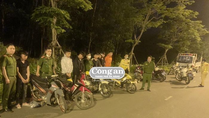 CAH Hòa Vang kịp thời ngăn chặn nhóm "đua xe trái phép".