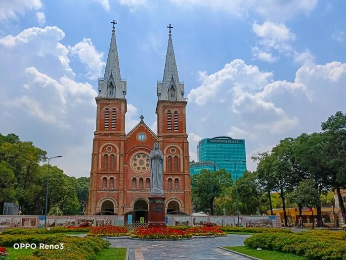 Độ phân giải cao còn góp phần cải thiện độ sắc nét khi bạn xem ảnh trên các thiết bị như smartphone, laptop nữa đấy.