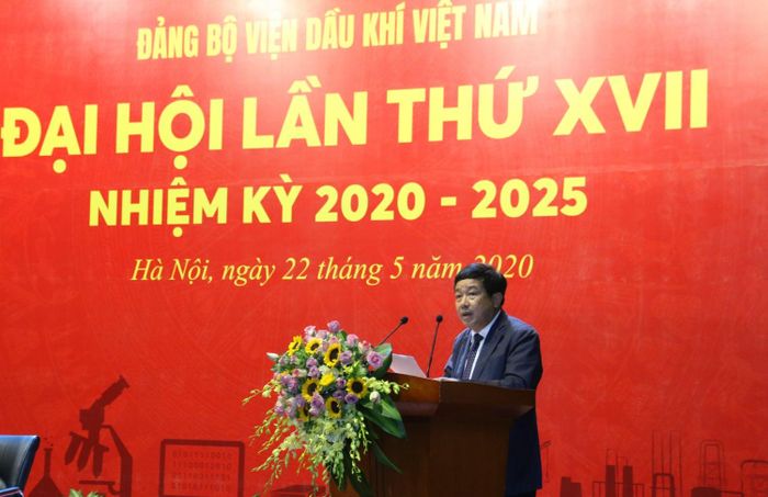 Đồng chí Phạm Xuân Cảnh - Phó Bí thư thường trực Đảng ủy, Thành viên HĐTV PVN phát biểu chỉ đạo tại Đại hội.