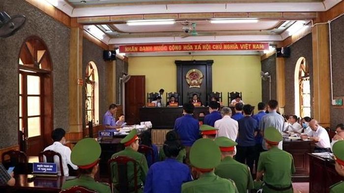 Quang cảnh phiên tòa ngày 24/5. Ảnh: Hữu Quyết - TTXVN