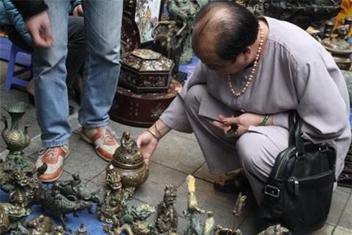  Đồ đồng luôn có sức hút riêng. 