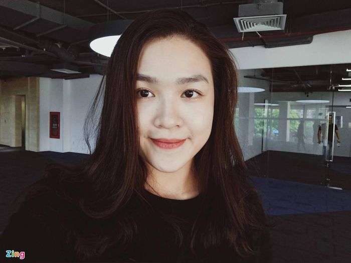  Oppo cũng tích hợp 10 bộ lọc màu cho máy. Những bộ lọc này có màu sắc tươi tắn, trẻ trung, thiên về hồng và trắng, phù hợp với các bạn nữ. 