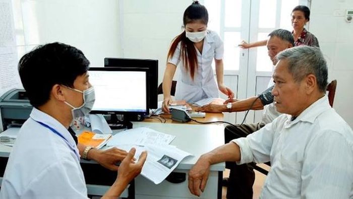Việc chẩn bệnh từ xa chỉ nên mang vai trò bổ trợ chứ không thể thay thế thăm khám trực tiếp
