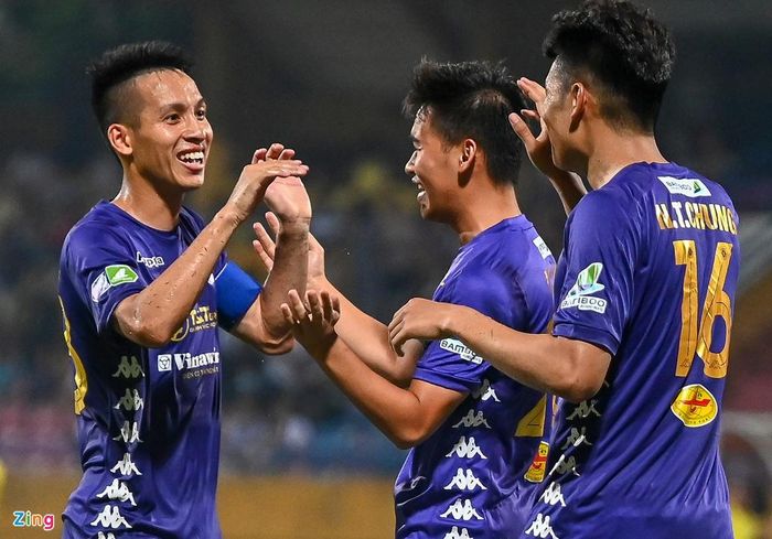  Phút bù giờ cuối cùng, cầu thủ trẻ Tuấn Anh ấn định chiến thắng 3-0 cho chủ nhà sau cú đánh đầu vào khung thành trống. Chiến thắng dễ dàng 3-0 đã giúp CLB Hà Nội tự tin bước vào trận tứ kết cúp quốc gia. 