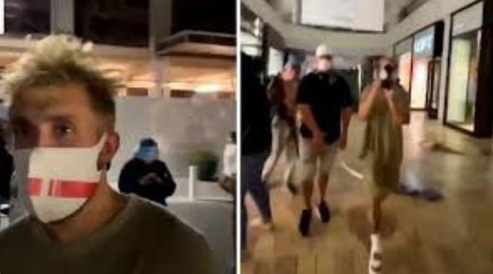  Hình ảnh Jake Paul xuất hiện trong đoàn người cướp phá một trung tâm thương mại tại Arizona, Mỹ. 