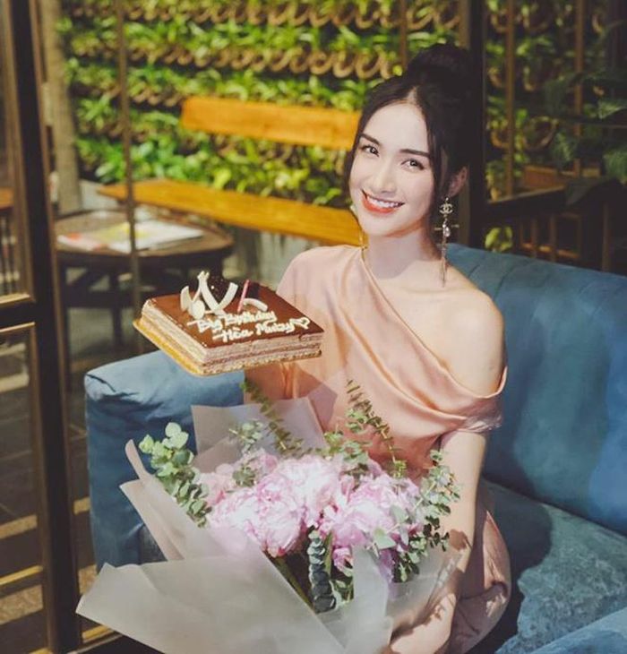  Nữ ca sĩ vừa đón sinh nhật tuổi 25. 