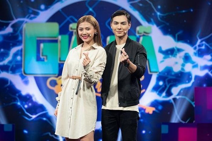 Công việc của cả hai tốt lên rất nhiều sau khi kết hôn, tuy nhiên cũng có lúc bấp bênh về tài chính.