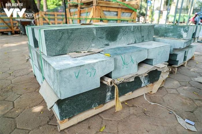 Khối đã to dùng để ốp viền có trọng lượng lên đến 100kg