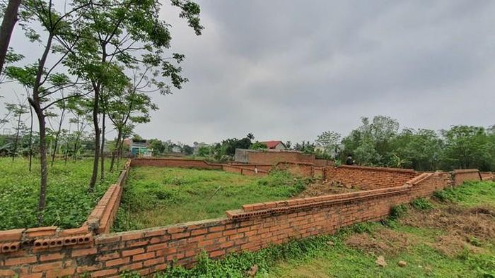 Bộ Xây dựng cho rằng, chỉ cần dẫn chiếu theo quy định của pháp luật về nhà ở, kinh doanh bất động sản, phát triển đô thị để đảm bảo tính thống nhất, đồng bộ, tránh chồng chéo.