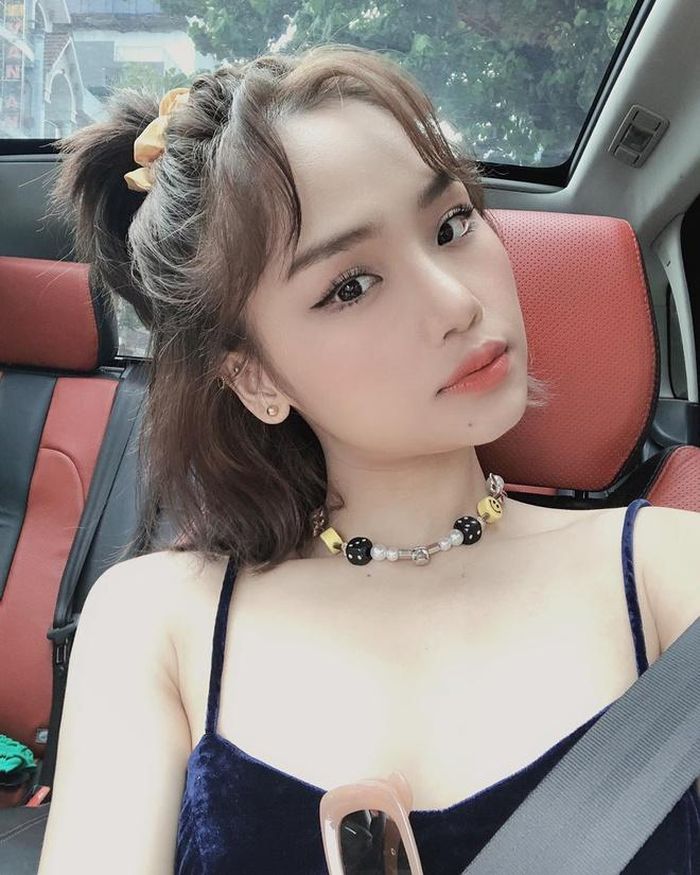 Diễn viên Em là bà nội của anh đã chăm chỉ cập nhật hình ảnh, hoạt động mỗi ngày kèm những dòng trạng thái yêu đời. Có thể thấy ngoài duy trì sức khỏe, nỗ lực tập luyện và ăn uống khoa học còn giúp Miu Lê ngày càng suy nghĩ tích cực.