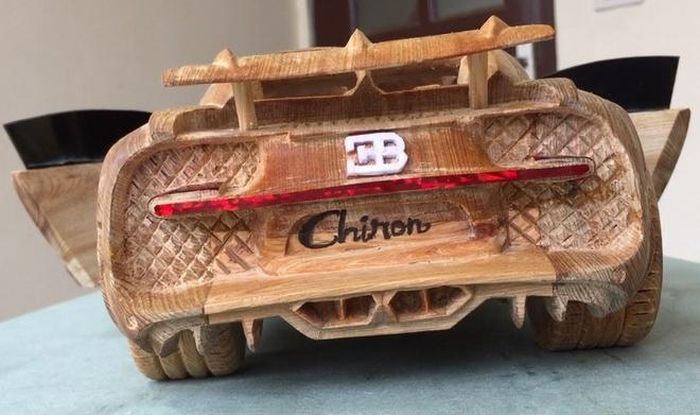  Tờ Carscoops cho biết chỉ trong 6 tháng qua, kênh YouTube Woodworking Art đã chia sẻ 11 video chế tác các mẫu xe bằng gỗ. 
