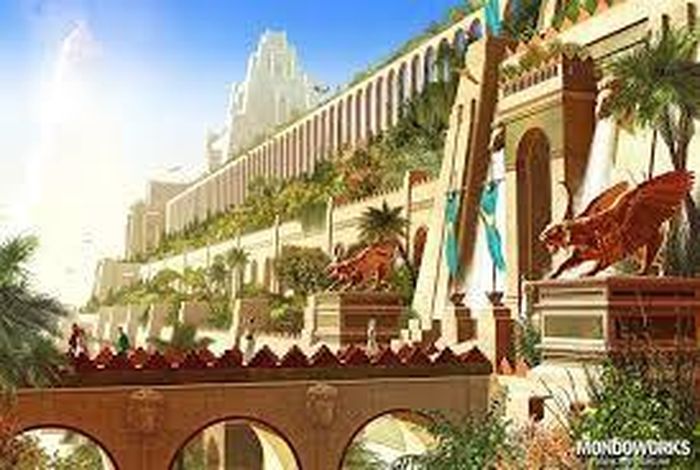 Với mong muốn giúp hoàng hậu Amytis vơi đi nỗi nhớ nhà, quốc vương Nebuchadnezzar cho người xây dựng vườn treo Babylon ngay cạnh cung điện bên bờ sông Euphrate.