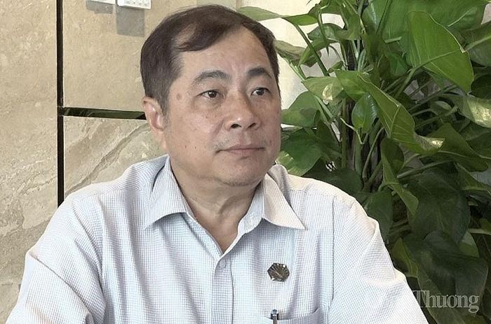 Chuyên gia kinh tế Đinh Thế Hiển