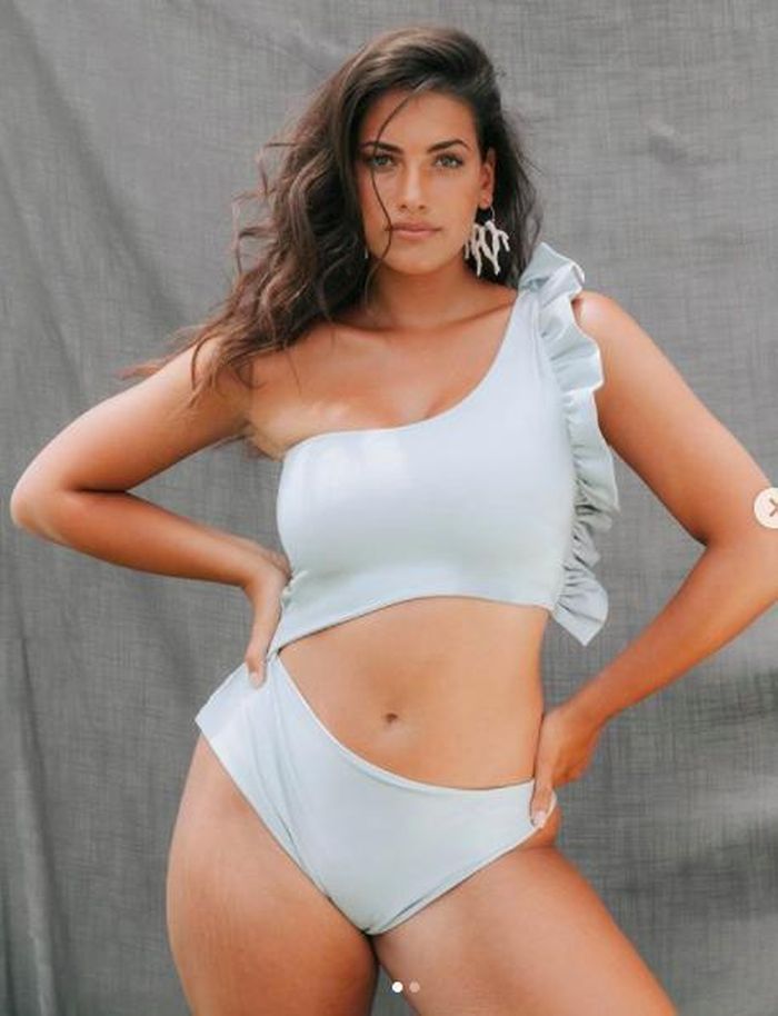 Lorena Duran sinh năm 1993 ở Tây Ban Nha. Cô sở hữu gương mặt xinh đẹp...