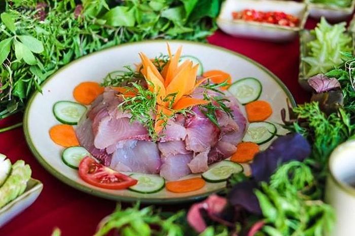Những người thích ăn cá sống quanh năm, nên tiến hành xét nghiệm máu định kỳ để kịp thời phát hiện kháng thể IgG của sán lá gan.